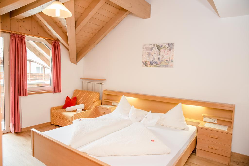 Alpine Life Hotel Anabel Кадипьетра Экстерьер фото